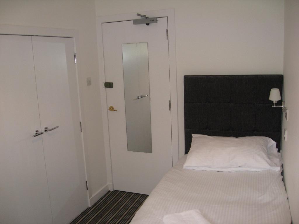 Aaran Central Guesthouse Aberdeen Rum bild
